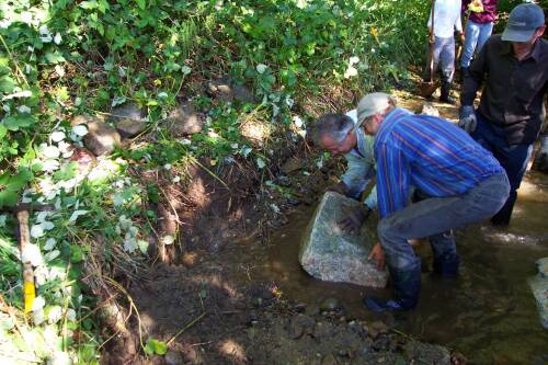 Placing a boulder